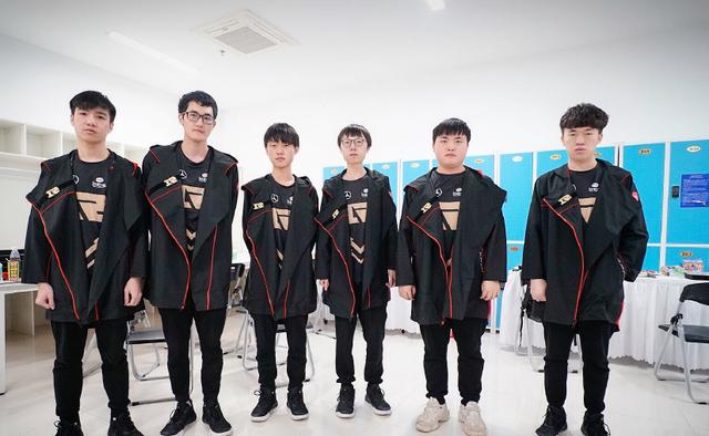 提前到场